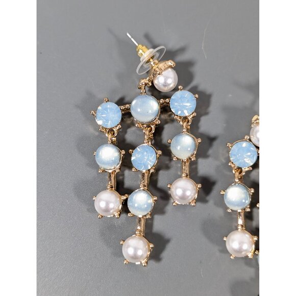 Coastal Chic Blue and White Faux Pearl Chandelier Dangle Earrings Elegant - Picture 5 of 7